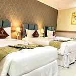 Amarelo Hotel Solo