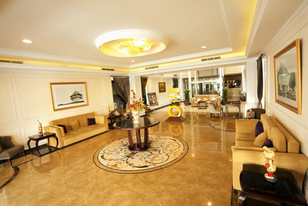 Amarelo Hotel 3*