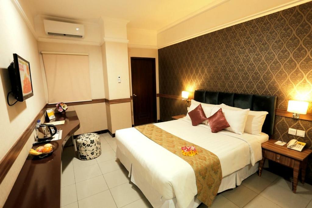 Amarelo Hotel 3*